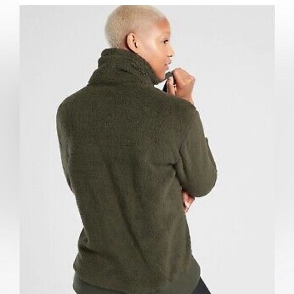Athleta Talus Sherpa Half Zip in Olive Green - size XS - Picture 2 of 11